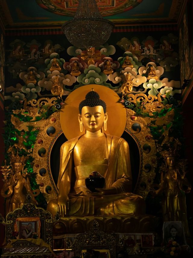 7 Teachings of Lord Buddha That Can Transform Your Life