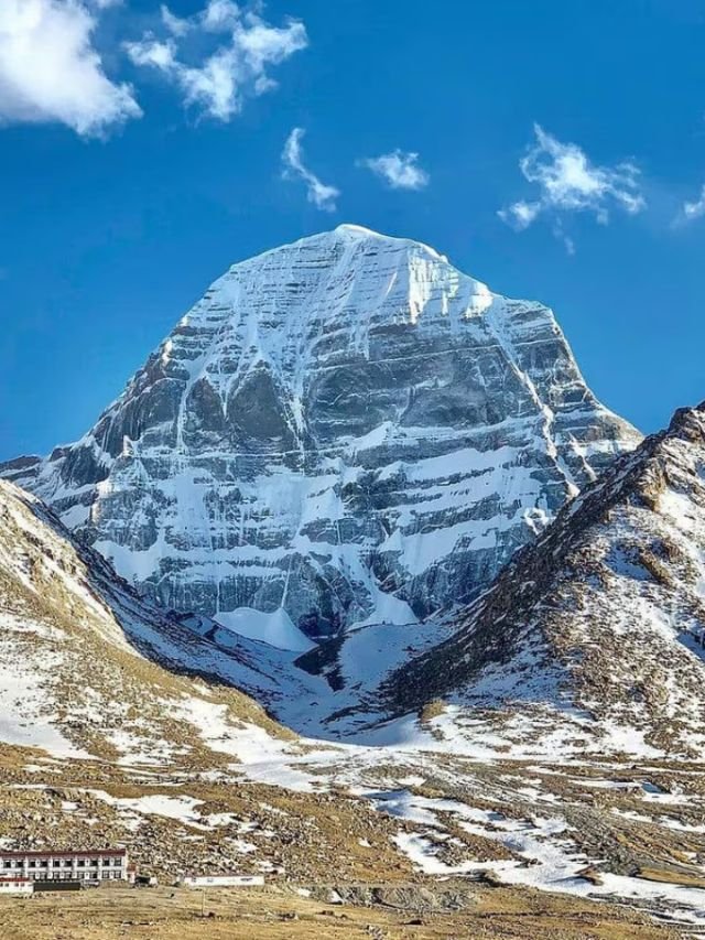 7 Sacred Mountains in India That Hold Religious Significance